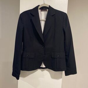 Patrizia Luca black blazer. Perfect for shoulder season. Size 6